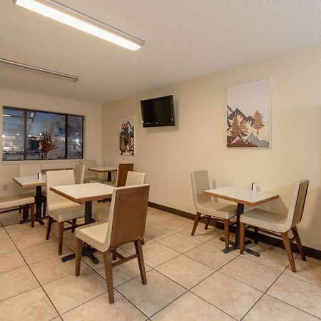 Econo Lodge Cortez Near Mesa Verde Экстерьер фото